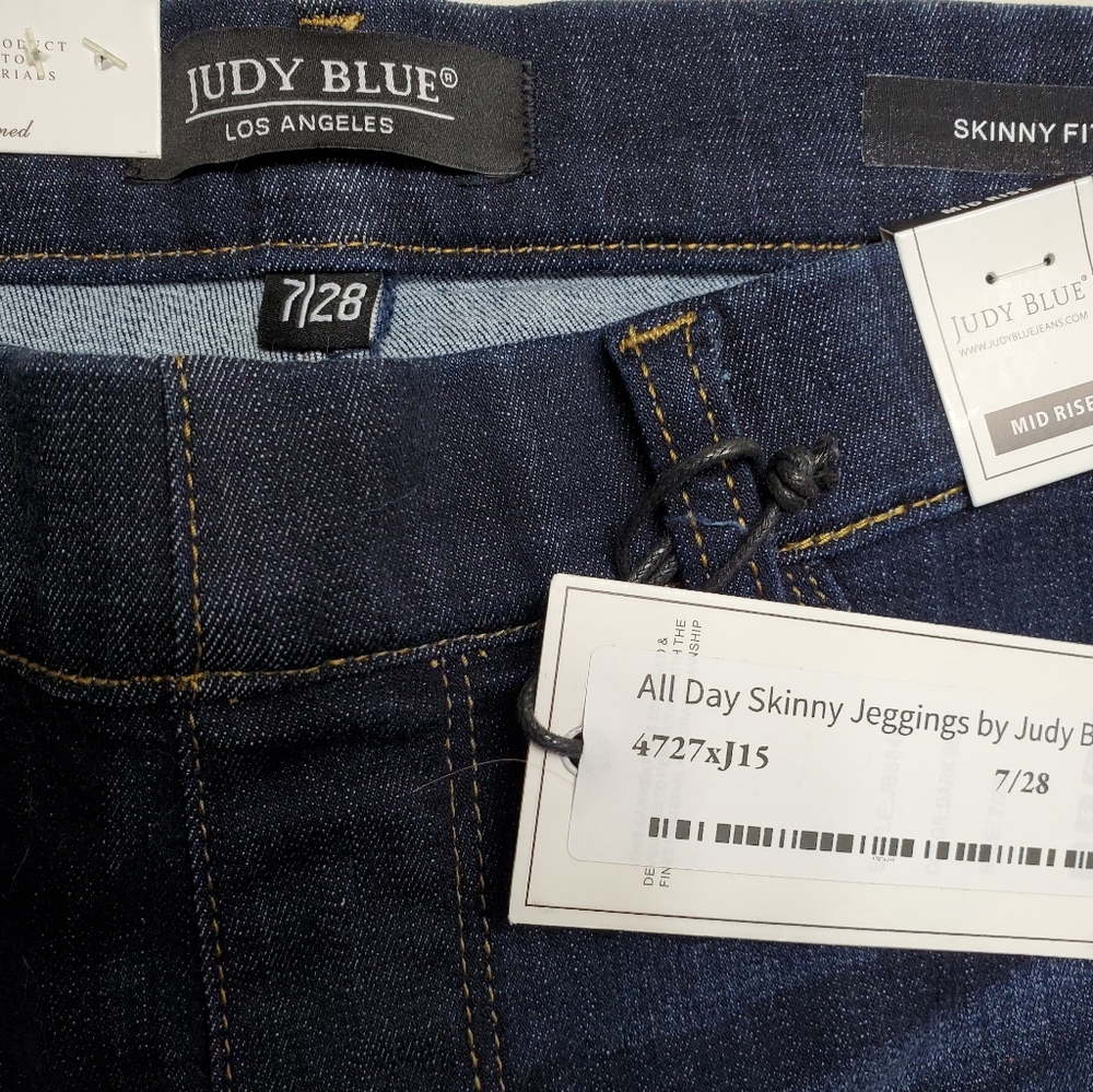 Judy Blue Skinny Jeggings Size 7/28